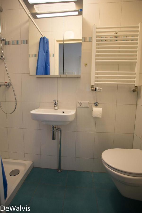 Walvis Nr. 16b
